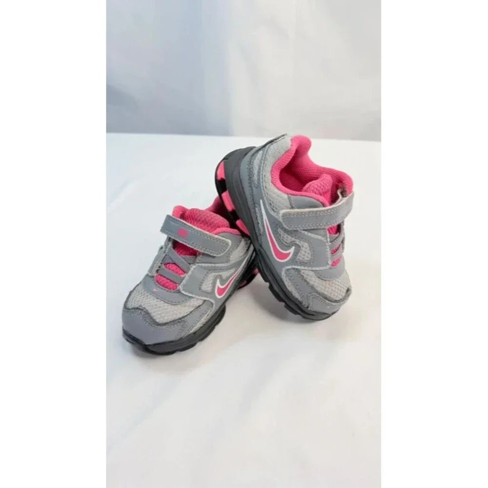 Nike Kids (Toddler) Size 6C Grey w/ Pink GUC